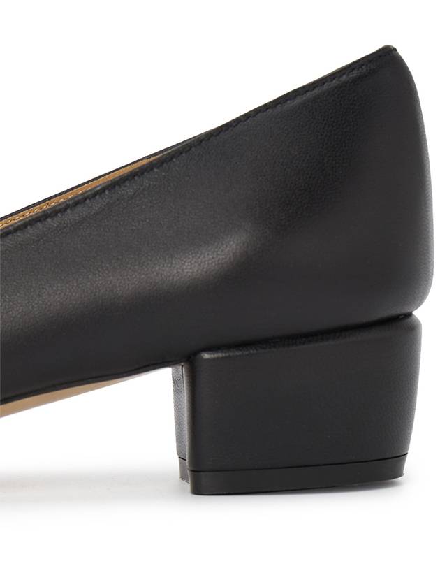 Ferragamo Vara Bow Women s Pumps SOFT NERO 0775750 Foot C - SALVATORE FERRAGAMO - BALAAN 7