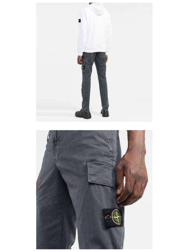 Men's Wappen Patch Cargo Straight Pants Charcoal - STONE ISLAND - BALAAN 6