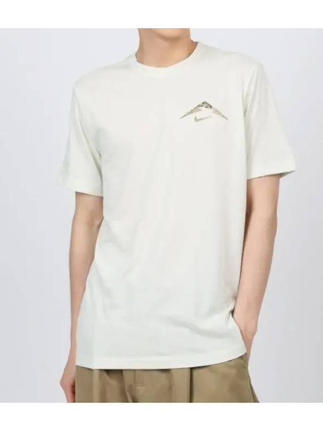 Dri-Fit Trail Logo Short Sleeve T-Shirt Beige - NIKE - BALAAN 2