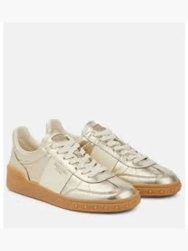 24 4W0S0IL9 UKH Y3Q 4W2S0IL9 Upvillage low top sneakers 1279390 - VALENTINO - BALAAN 1