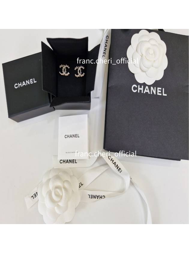 CC Logo Classic Earrings Gold - CHANEL - BALAAN 5