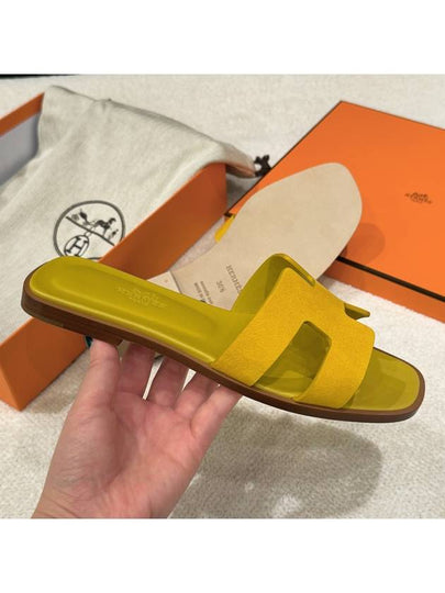 Women s Oran Sandals Calfskin Suede Yellow - HERMES - BALAAN 2