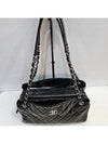 Black patent shoulder bag - CHANEL - BALAAN 7