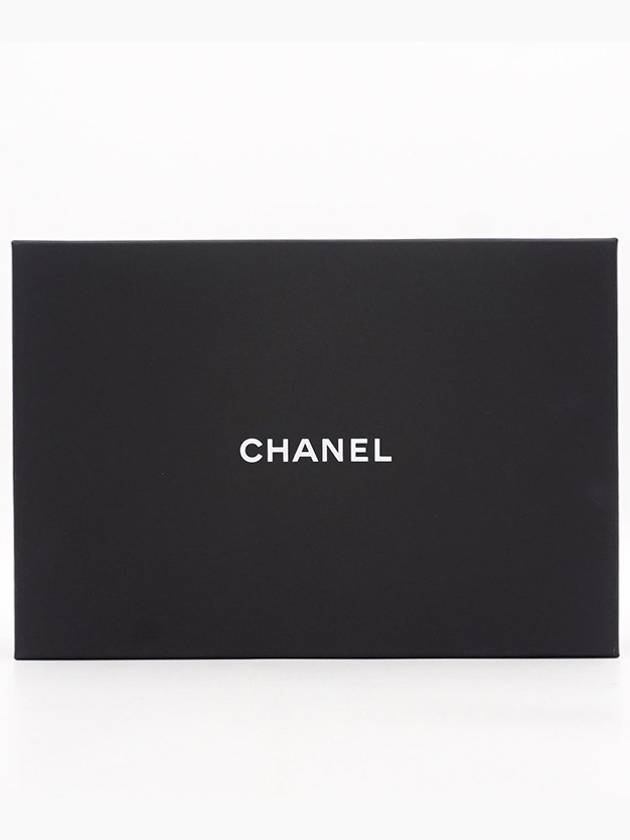 Women s Calfskin Season WOC - CHANEL - BALAAN 34