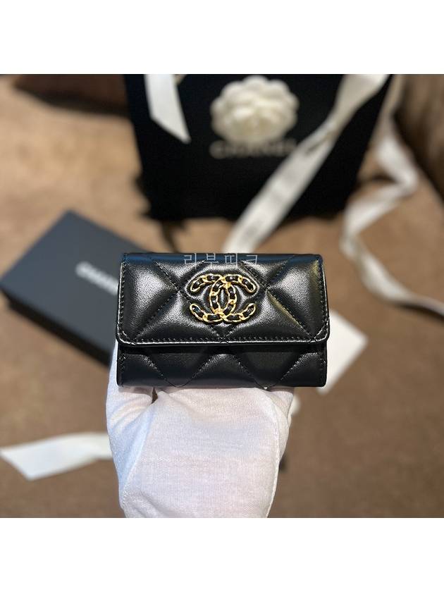 Nineteen Gold CC Logo Lambskin Flap Card Wallet Black - CHANEL - BALAAN 6