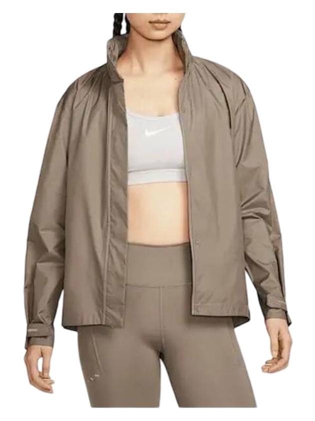 Women's Fast Repel Hooded Jacket Mink Brown - NIKE - BALAAN 1