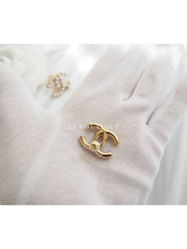 24 CC Logo Pearl Gold Earrings ABD722 - CHANEL - BALAAN 7