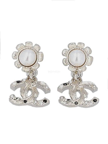 22K CC logo pearl earrings silver metal AB9639 - CHANEL - BALAAN 1