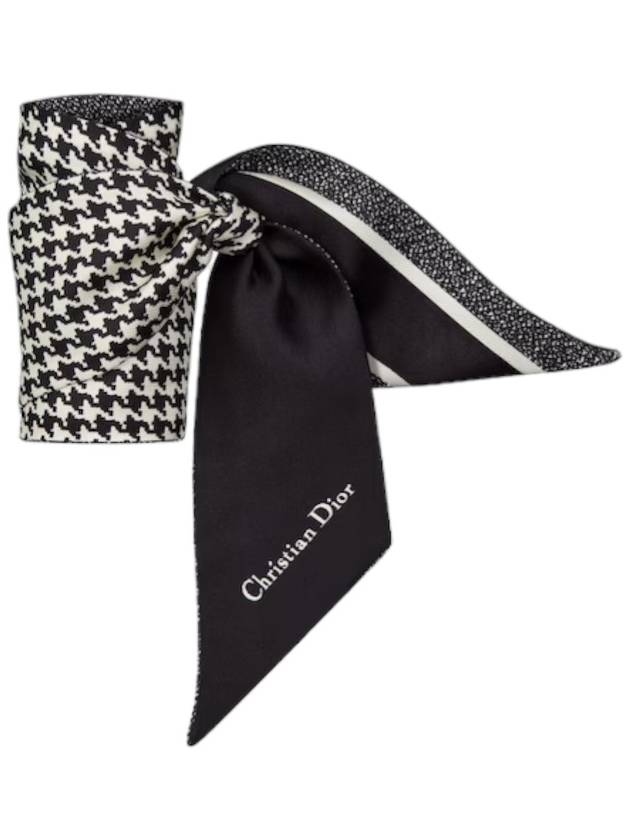 30 Montaigne Micha Silk Twill Scarf Black White - DIOR - BALAAN 4