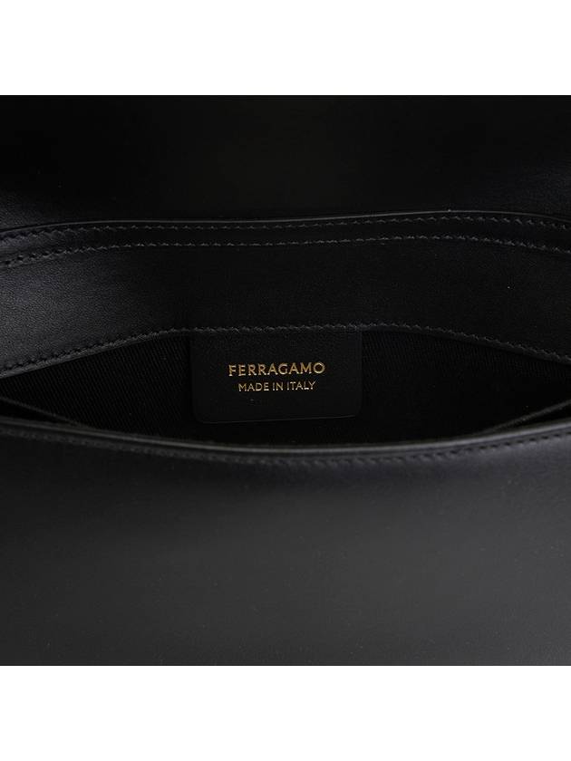 Mini Cross Bag Black - SALVATORE FERRAGAMO - BALAAN 11