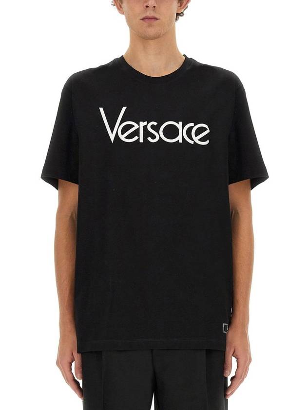 Logo Crewneck Short Sleeve T-Shirt Black - VERSACE - BALAAN 2