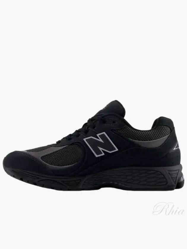 2002R Low Top Sneakers Black - NEW BALANCE - BALAAN 2