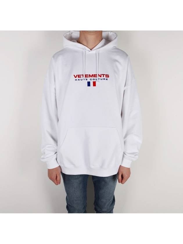 Chest Logo Hoodie White - VETEMENTS - BALAAN 2