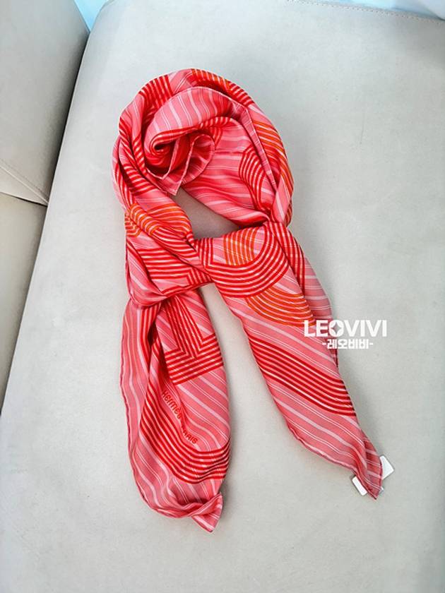 Chandal Circuit Faubourg Chemise 90 Rose Coral Orange Silk Carré Scarf H073718S 42 - HERMES - BALAAN 4