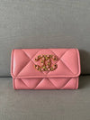 19 Snap Card Wallet Lambskin Coral Pink Gold Plated AP1790 - CHANEL - BALAAN 2