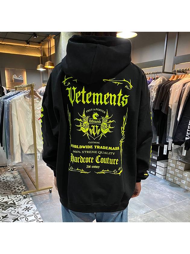 Label Gothic Logo Lettering Neon Hoodie Black - VETEMENTS - BALAAN 6