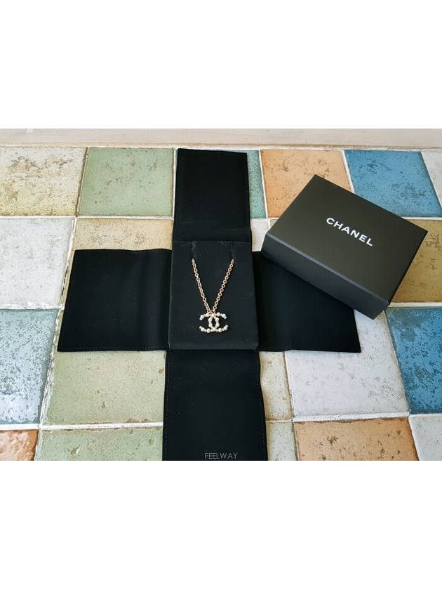 women necklace - CHANEL - BALAAN 1