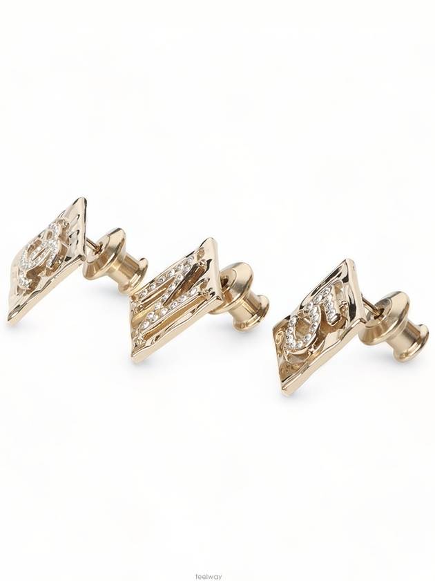 Women Brooches Pins - CHANEL - BALAAN 2