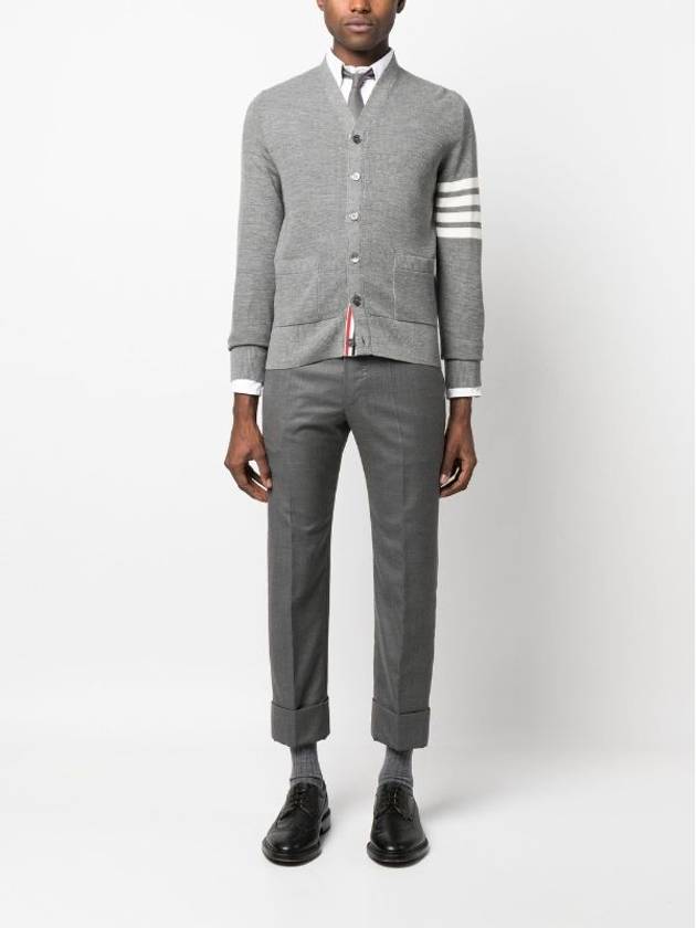 4-Bar Striped Waffle High V-Neck Cardigan Light Grey - THOM BROWNE - BALAAN 6