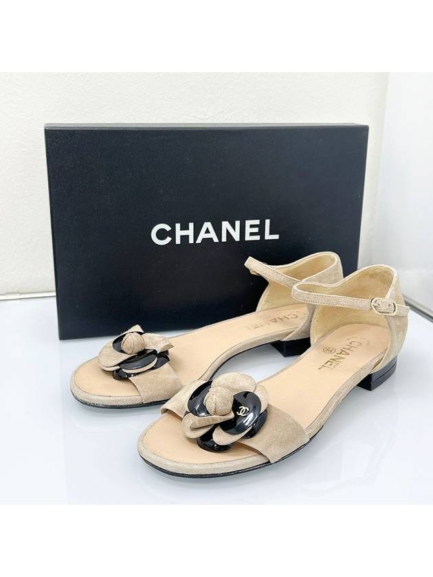 Beige flower decoration suede women s 240 sandals 4VCHS32215 - CHANEL - BALAAN 2