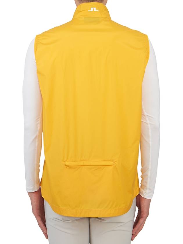 Ash Light Packable Vest Citrus - J.LINDEBERG - BALAAN 6