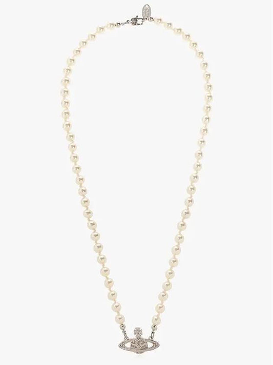 Mini Bas Relief Pearl Necklace Platinum Cream Pearl Crystal - VIVIENNE WESTWOOD - BALAAN 2