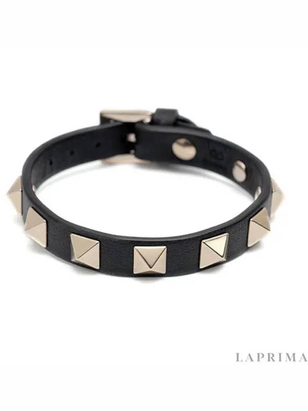 Rockstud Leather Bracelet Black - VALENTINO - BALAAN.