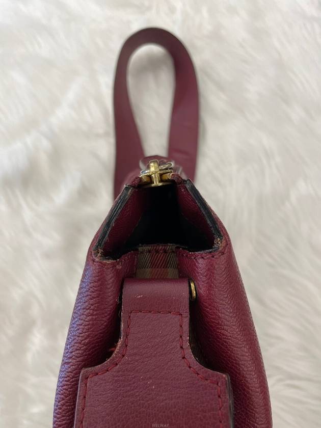 Daol Sangin Branch Nova Check Shoulder Bag Red Condition B - BURBERRY - BALAAN 8