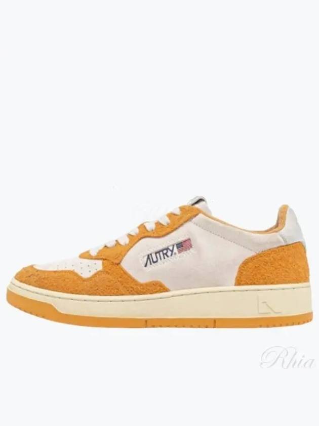 Medalist Low Top Sneakers Yellow - AUTRY - BALAAN 2