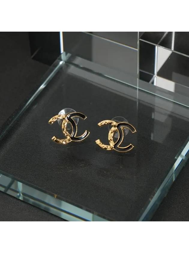 CC logo two tone earrings gold black - CHANEL - BALAAN 6