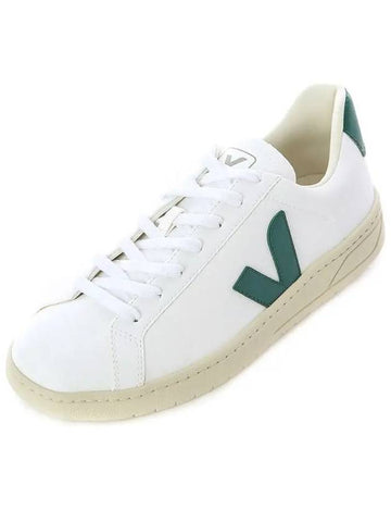 Urka Sea Green Logo Patch Sneakers UC0702796B - VEJA - BALAAN 1