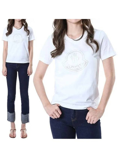 Signature Crystal Logo Patch Women's Round TShirt 8C00034 829FB 033 - MONCLER - BALAAN 2