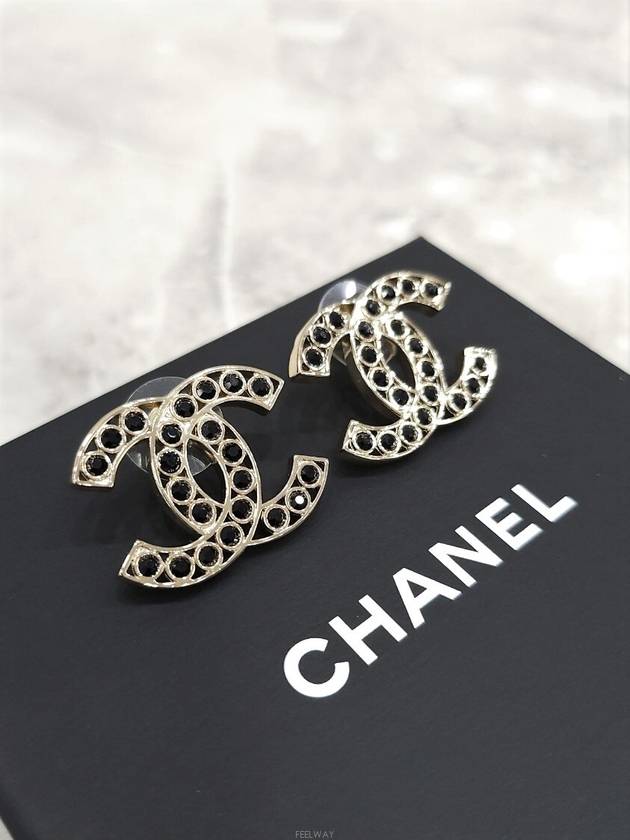 women earrings - CHANEL - BALAAN 2