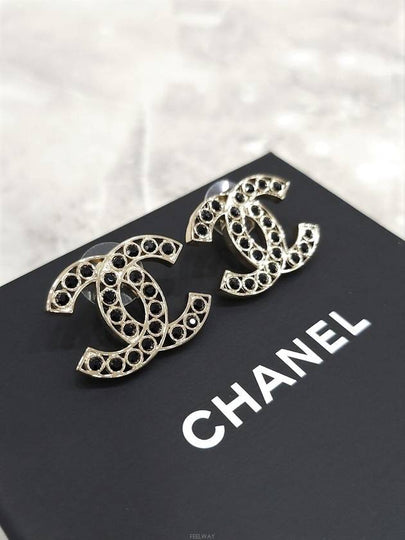 women earrings - CHANEL - BALAAN 2