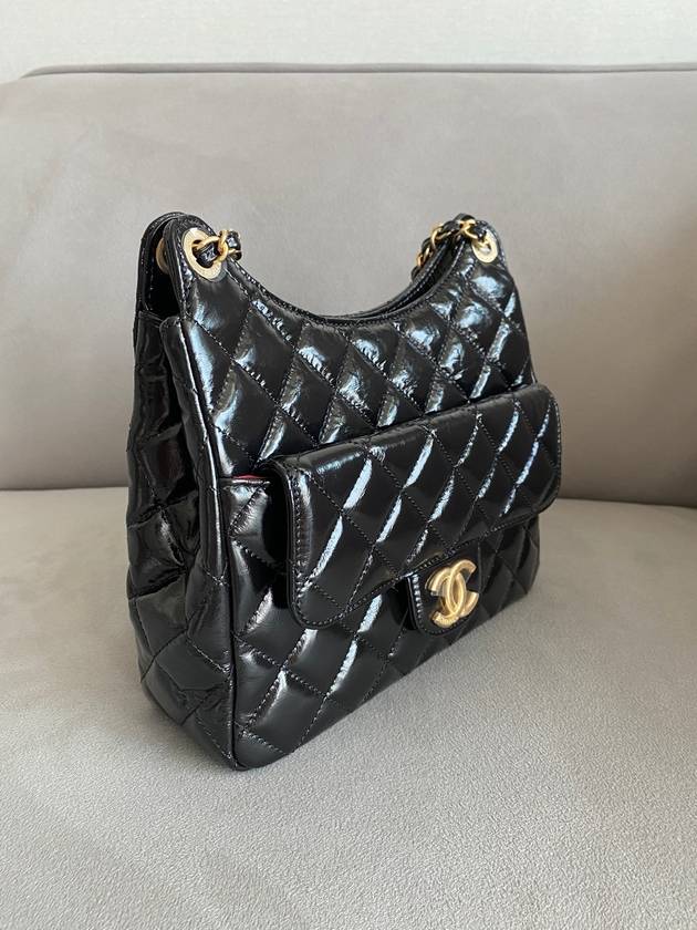 Hobo Handbag Shiny Crumpled Calfskin Gold Black - CHANEL - BALAAN 5