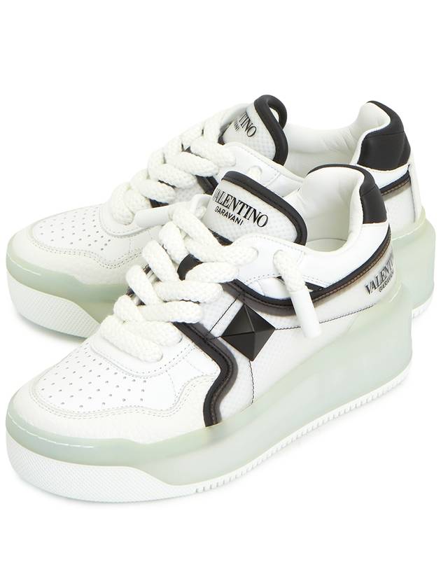 One Stud Low Top Sneakers White - VALENTINO - BALAAN 2