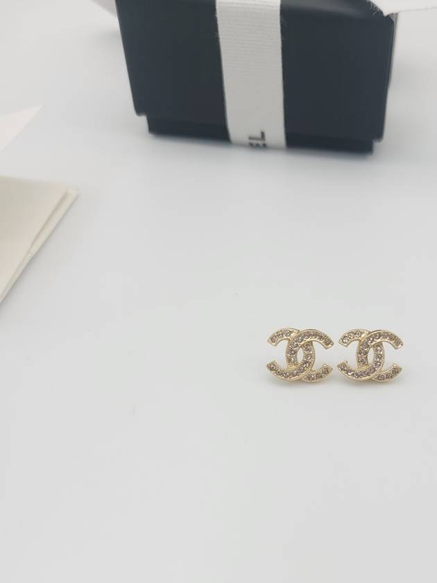 CC logo basic size earrings champagne gold A88429 - CHANEL - BALAAN 2