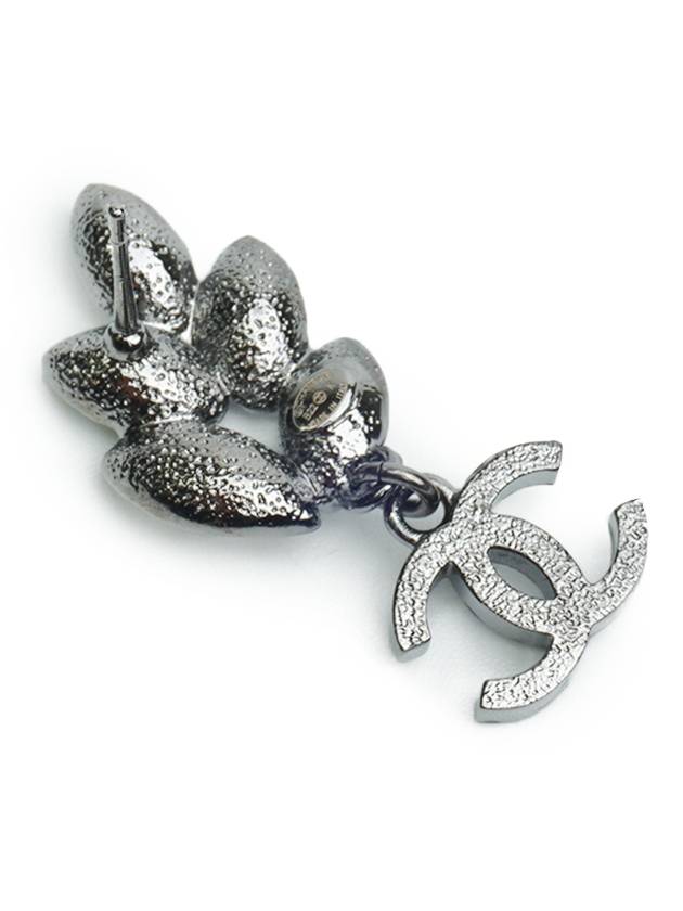 CC Logo Crystal Leaf Earrings Silver - CHANEL - BALAAN 6