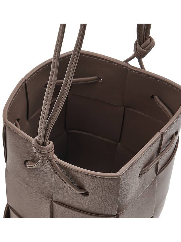 Intrecciato Cassette Small Bucket Bag Taupe Grey - BOTTEGA VENETA - BALAAN 8