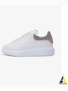 Oversized Calico Glitter Tab Low Top Sneakers White - ALEXANDER MCQUEEN - BALAAN 2