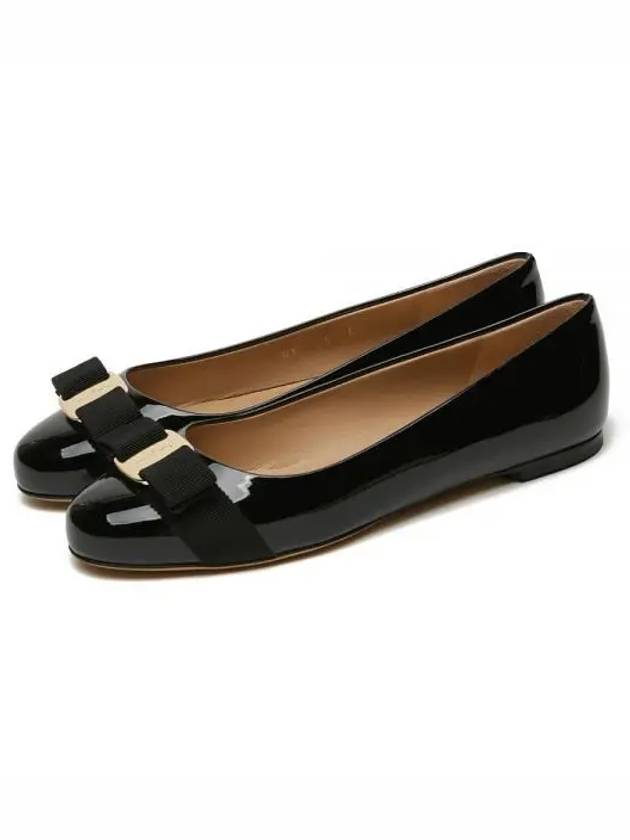 Women’s Varina Bellet Flats Black - SALVATORE FERRAGAMO - BALAAN 2