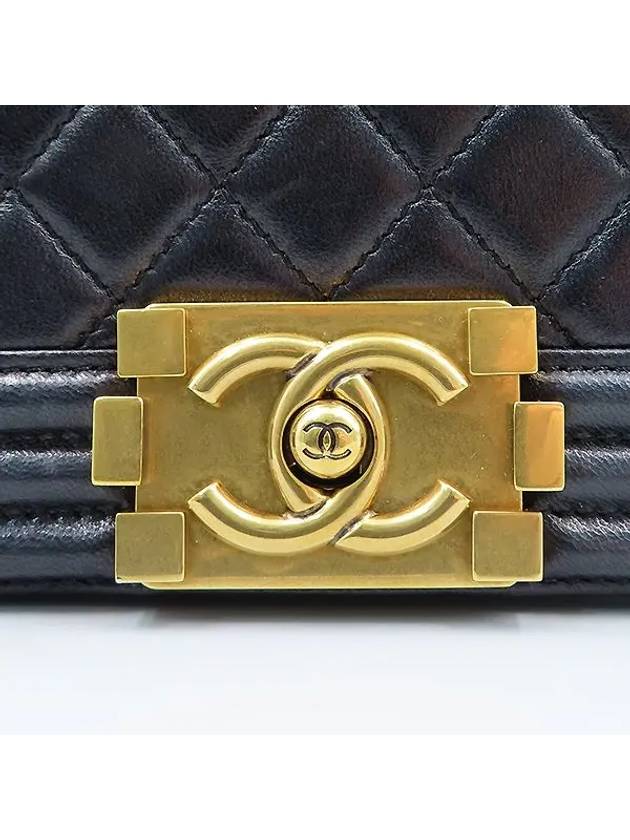 A67086 Black Lambskin Boy Bag Medium Gold Chain Shoulder - CHANEL - BALAAN 6