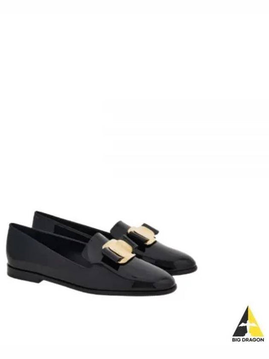 New Vara Plate Loafers Black - SALVATORE FERRAGAMO - BALAAN 2