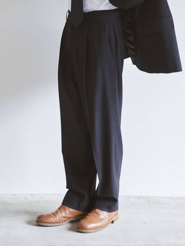 One Tuck Slacks Black - IFELSE - BALAAN 1