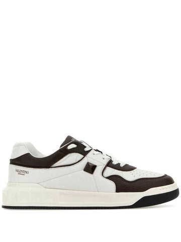 Nappa Leather One Stud Low Top Sneakers White Brown - VALENTINO - BALAAN 1