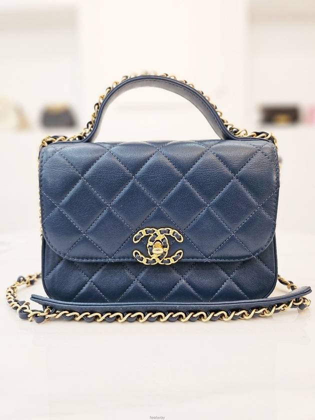 19 Top handle bag gold plated blue 28532954 - CHANEL - BALAAN 1