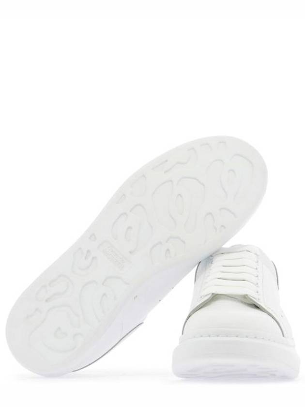 Oversized Leather Tab Low Top Sneakers White - ALEXANDER MCQUEEN - BALAAN 6