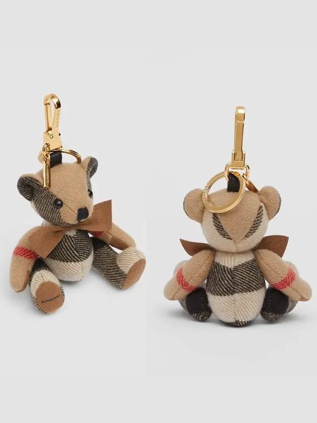 Bow Tie Thomas Bear Charm Archive Beige - BURBERRY - BALAAN 4