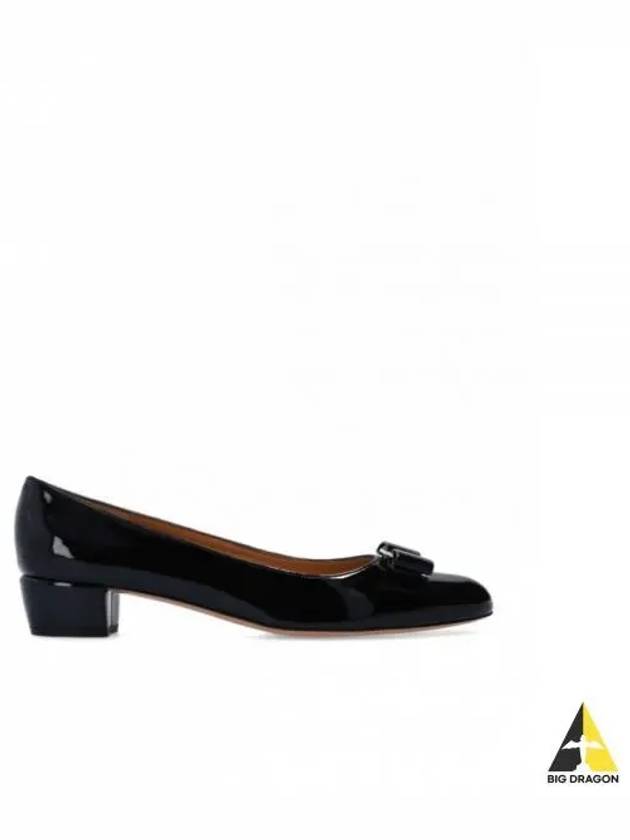 Vara Bow Patent Pumps Black - SALVATORE FERRAGAMO - BALAAN 2