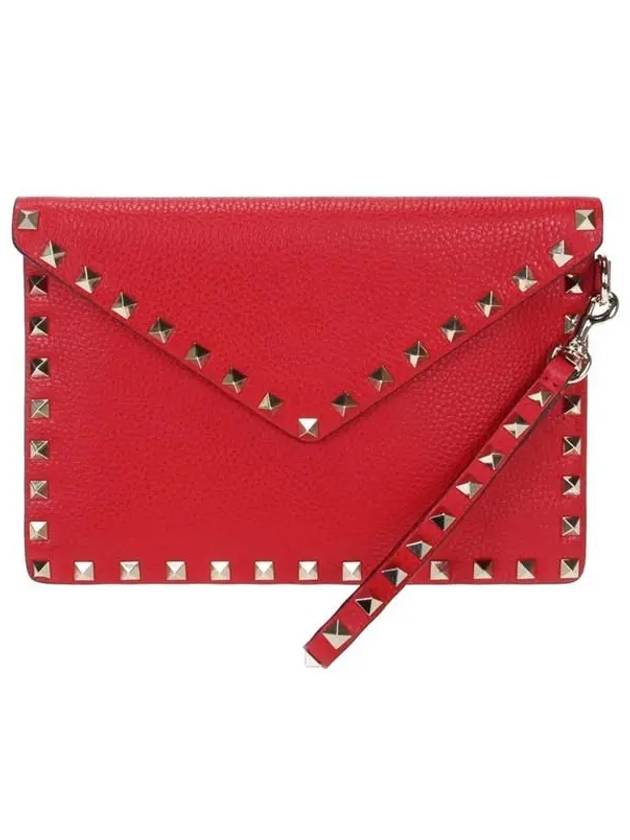 Rockstud Envelope Clutch Bag Red - VALENTINO - BALAAN.